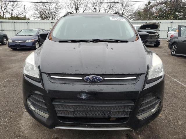 80004604-2015-ford-escape_5