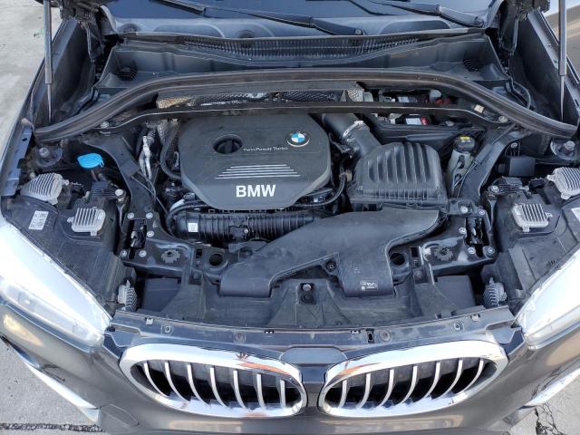 80010624-2016-bmw-x1_12