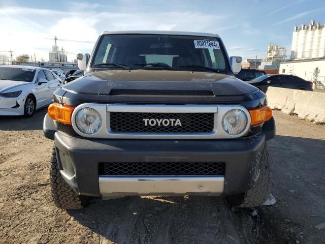 80021844-2011-toyota-fj-cruiser_5