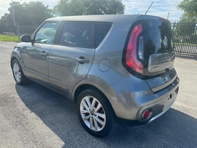 80171724-2017-kia-soul_2