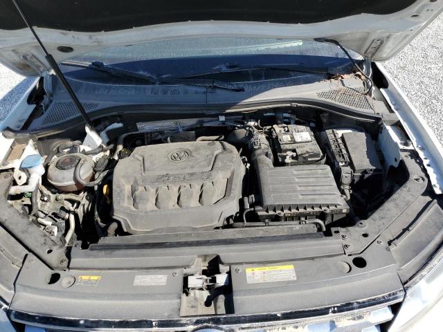 80179374-2020-volkswagen-tiguan_12