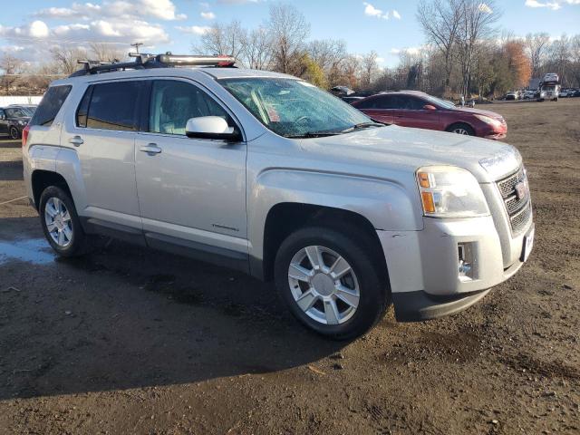 80230254-2013-gmc-terrain_4