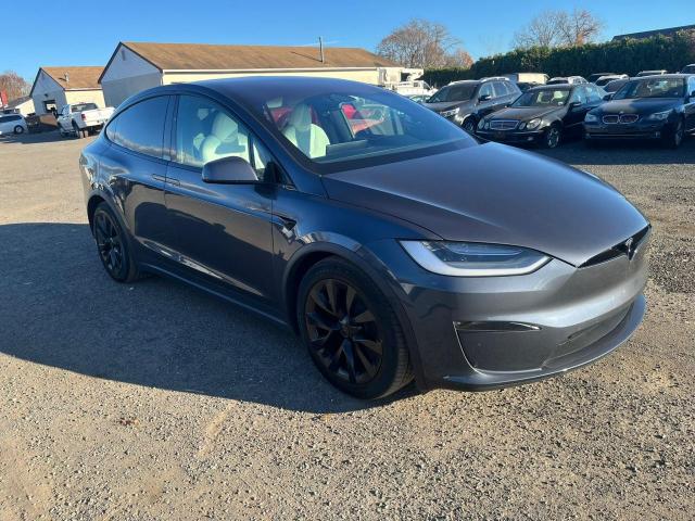 80233304-2022-tesla-model-x_4