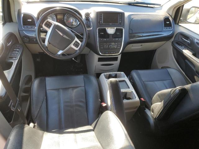 80253684-2016-chrysler-minivan_8