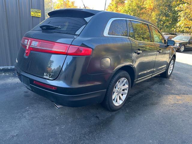 80287164-2015-lincoln-mkt_4