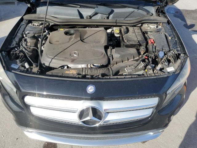 80295684-2017-mercedes-benz-gla-class_12