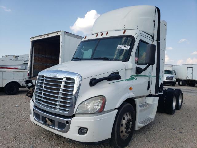 80328953-2014-freightliner-all-other_2