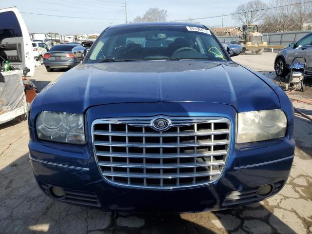 80336413-2010-chrysler-300_5