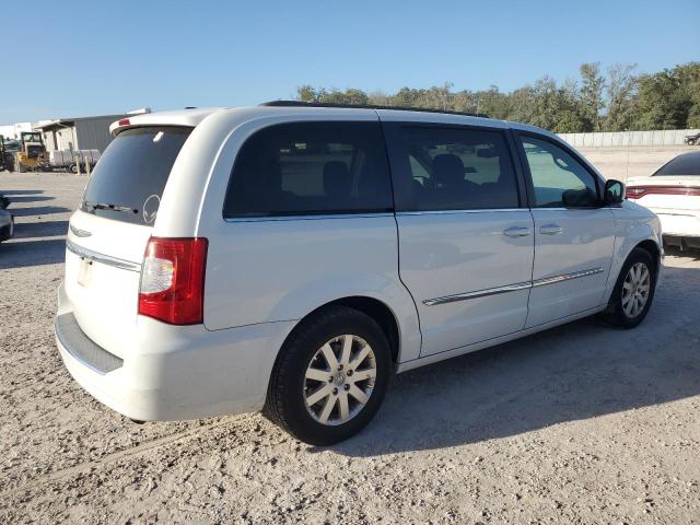 80370084-2016-chrysler-minivan_3