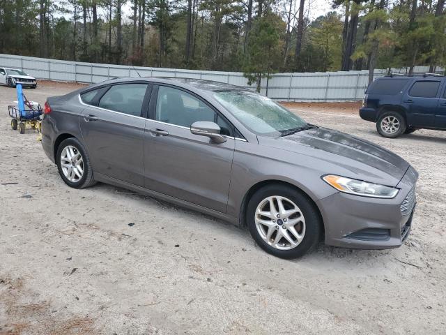 80372874-2014-ford-fusion_4