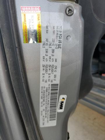 80389894-2016-dodge-caravan_13