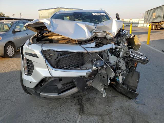 80420863-2022-cadillac-xt4_5