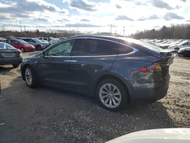 80443233-2016-tesla-model-x_2