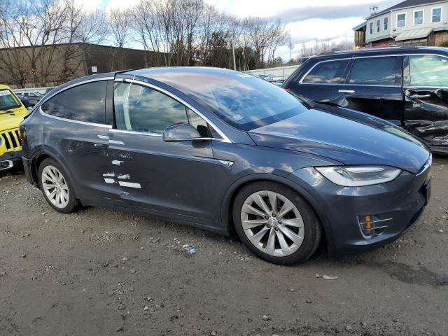 80443233-2016-tesla-model-x_4