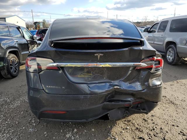 80443233-2016-tesla-model-x_6