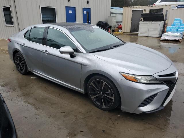 80445224-2018-toyota-camry_4