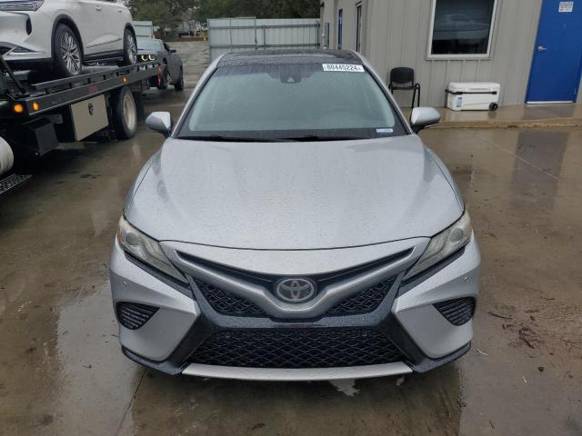 80445224-2018-toyota-camry_5