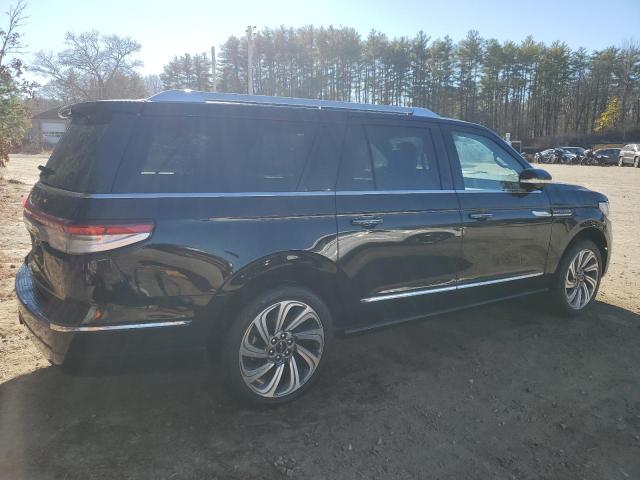 80490214-2022-lincoln-navigator_3