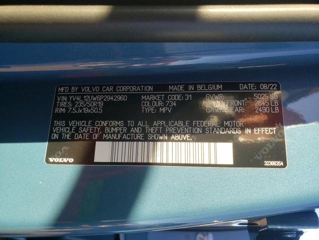 80533903-2023-volvo-xc40-plus_12