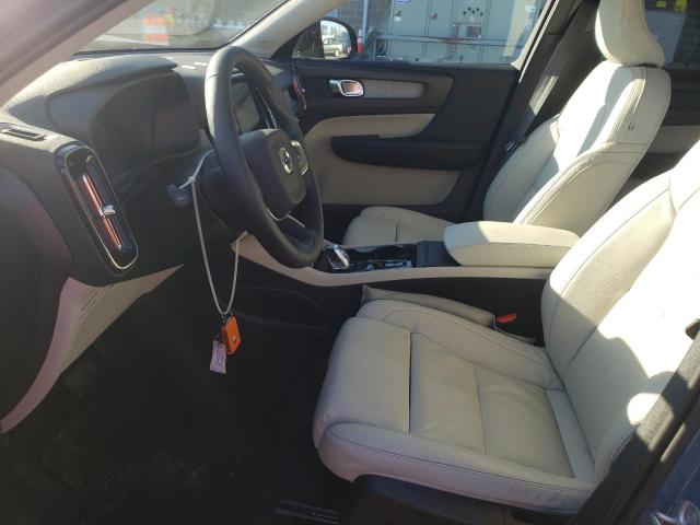 80533903-2023-volvo-xc40-plus_7