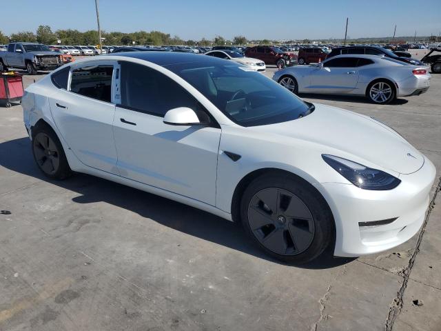 80552224-2023-tesla-model-3_4