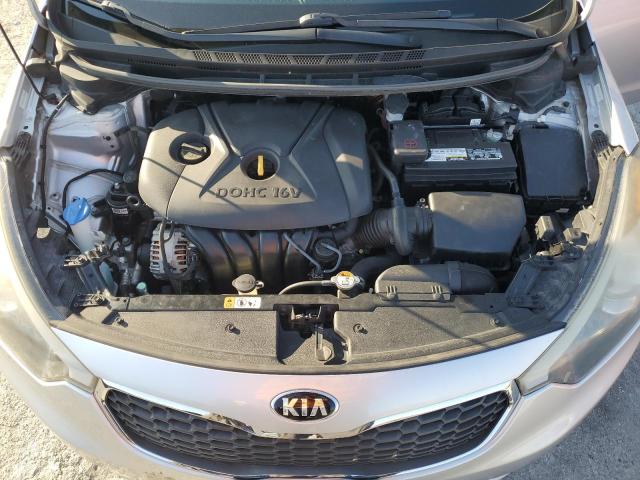 80554814-2015-kia-forte_11