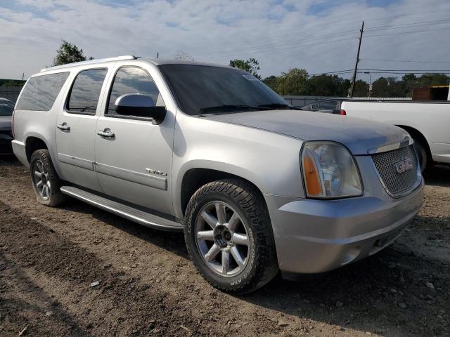 80555364-2011-gmc-yukon_4