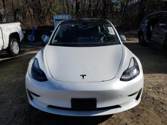 80654934-2023-tesla-model-3_5