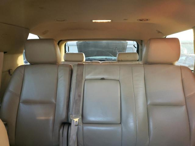 80667263-2011-cadillac-escalade_10