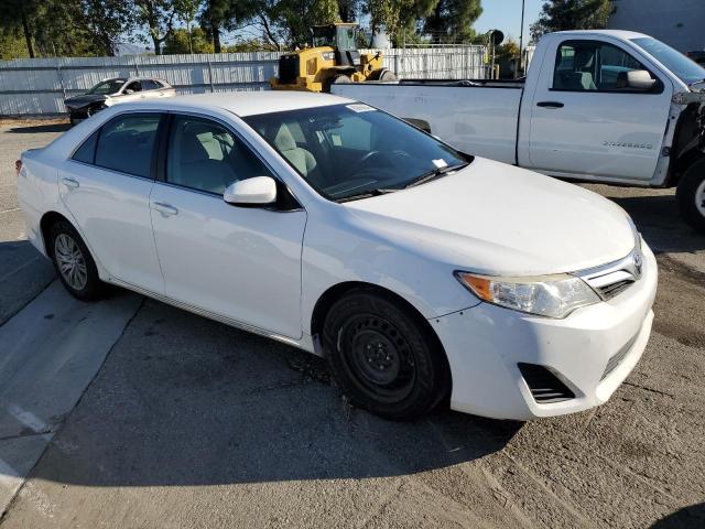 80669654-2014-toyota-camry_4