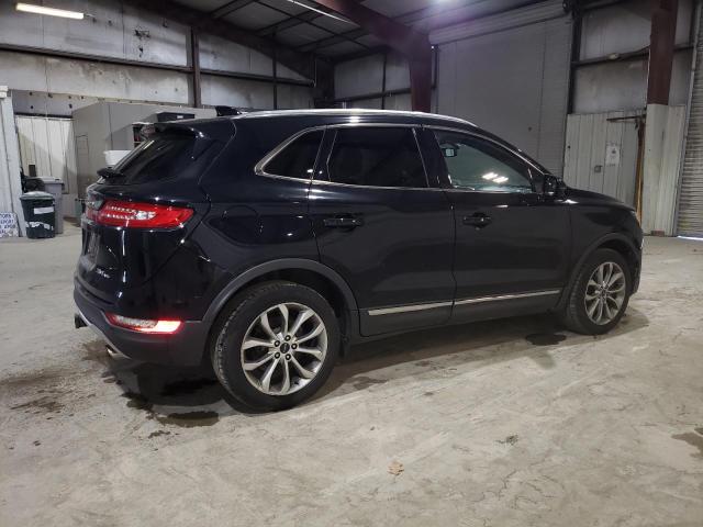 80696744-2017-lincoln-mkc_3