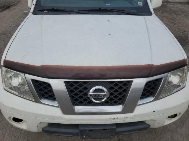 80720274-2014-nissan-frontier_11