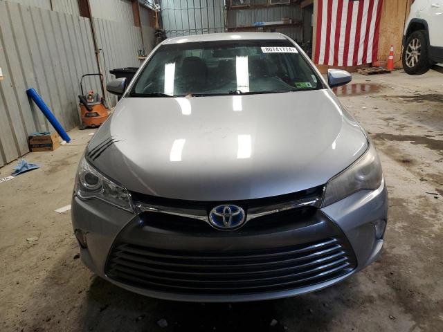 80741774-2016-toyota-camry_5