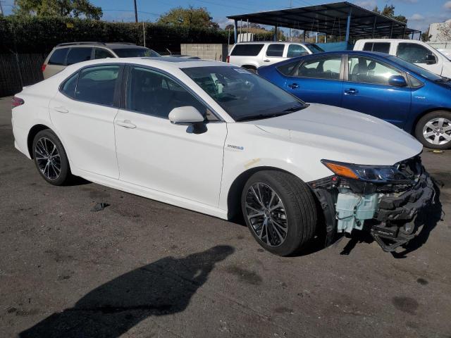 80743914-2020-toyota-camry_4