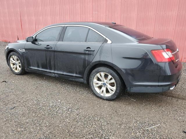 80754044-2010-ford-taurus_2