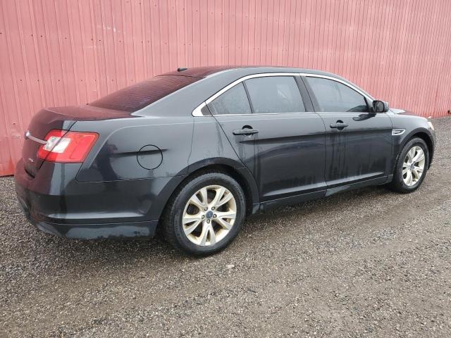 80754044-2010-ford-taurus_3