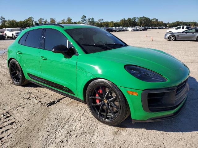 80760294-2022-porsche-macan_4