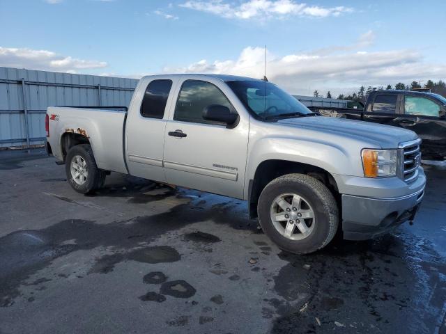 80795734-2013-gmc-sierra_4