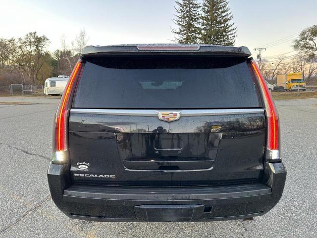 80797404-2015-cadillac-escalade_11