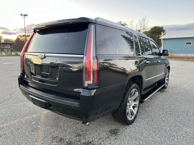 80797404-2015-cadillac-escalade_4