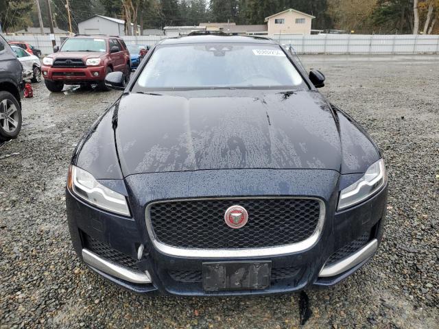 80802234-2016-jaguar-xf_5