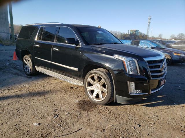 80848843-2015-cadillac-escalade_4