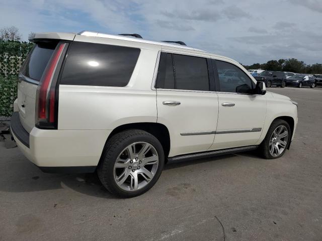 80852813-2015-cadillac-escalade_3