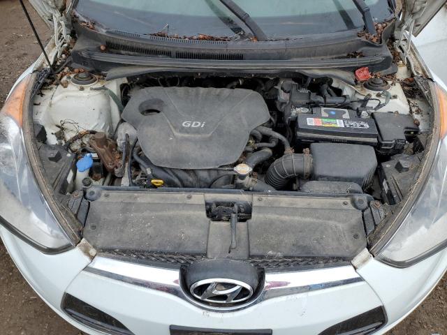 80890084-2012-hyundai-veloster_11