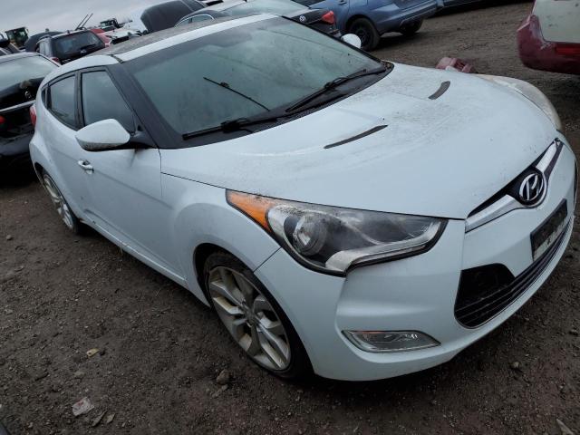 80890084-2012-hyundai-veloster_4