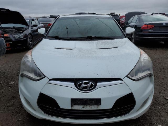 80890084-2012-hyundai-veloster_5