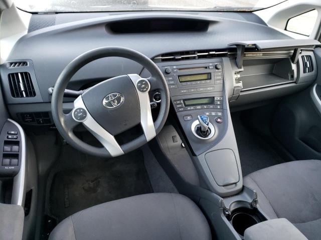 80900124-2010-toyota-prius_8