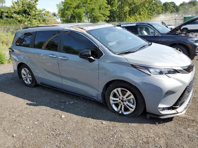 80913074-2023-toyota-sienna_4