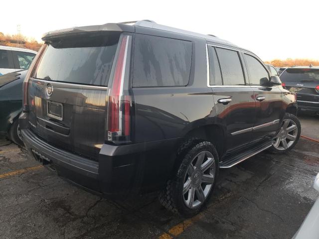 80913624-2015-cadillac-escalade_3