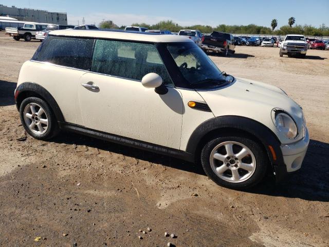 80917643-2010-mini-cooper_4